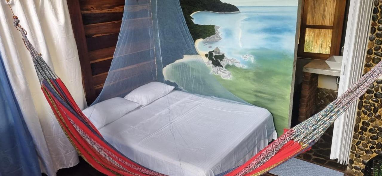 Zirumake Dentro Del Parque Tayrona