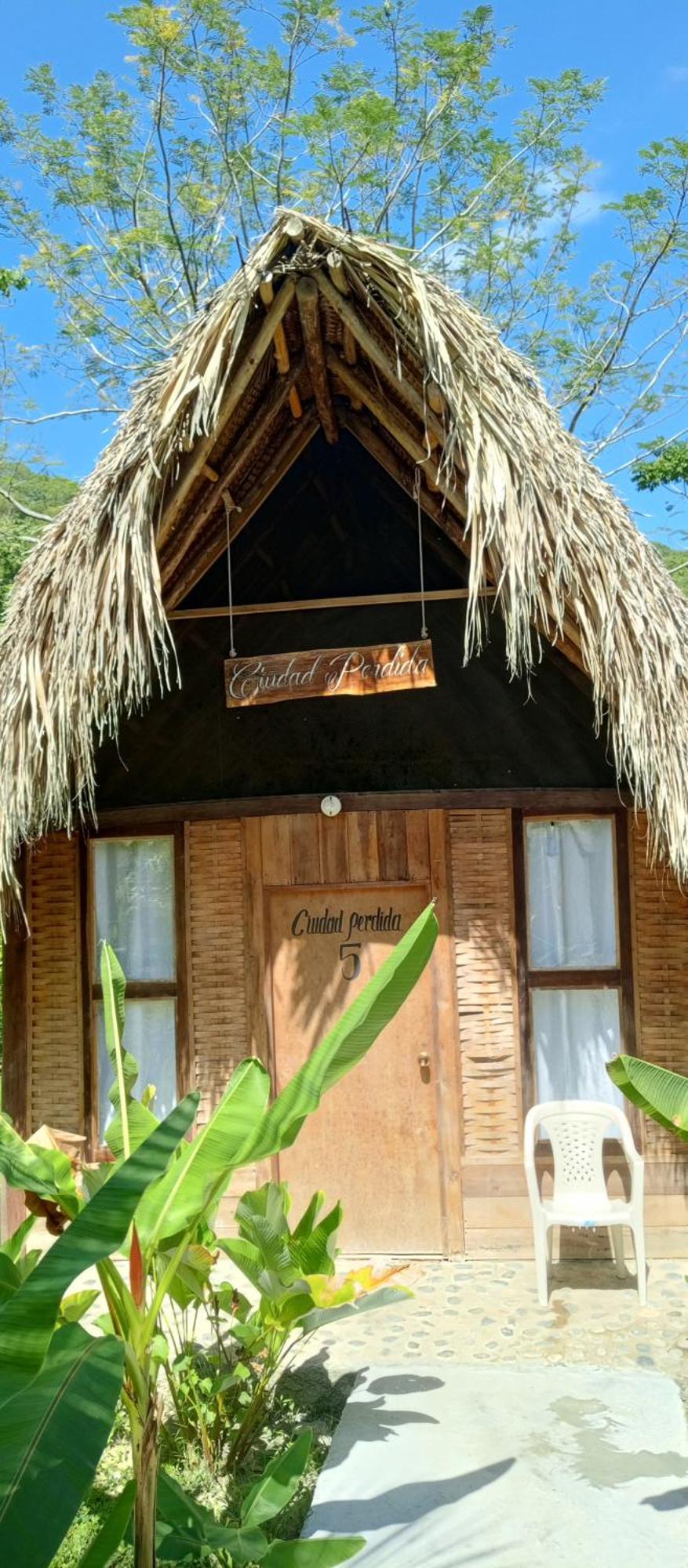 Zirumake Dentro Del Parque Tayrona Zaino
